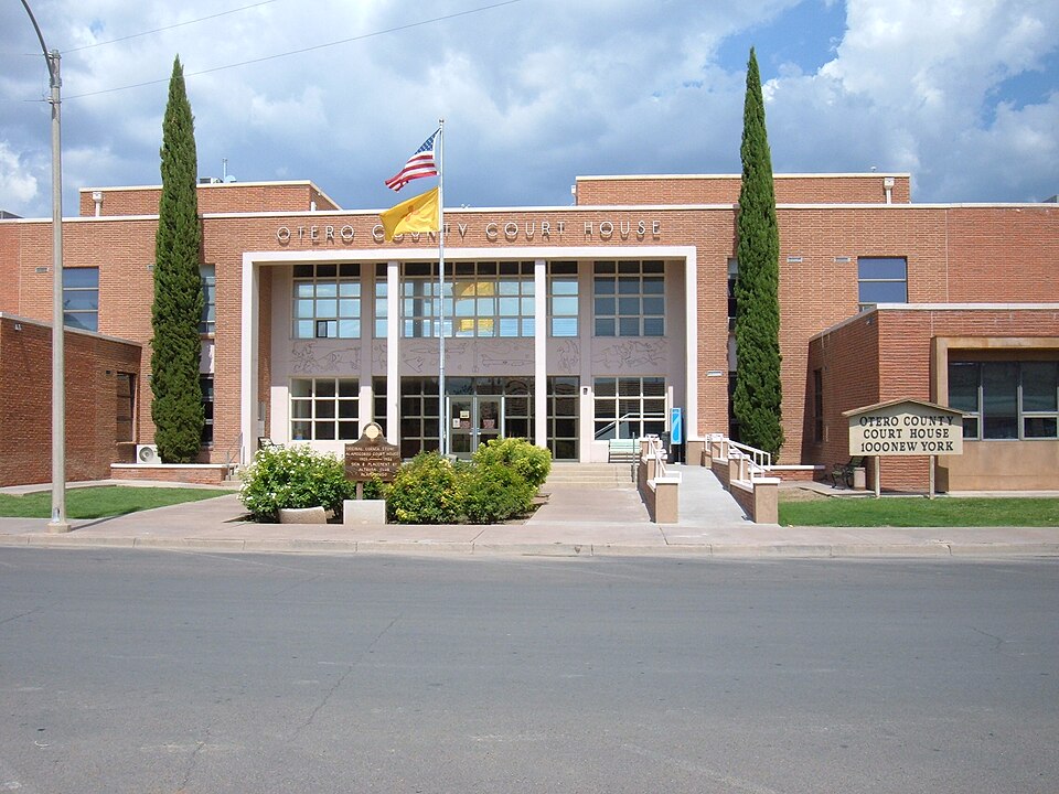 Otero County Courthouse in Alamogordo, New Mexico. Photograph: 2008.
